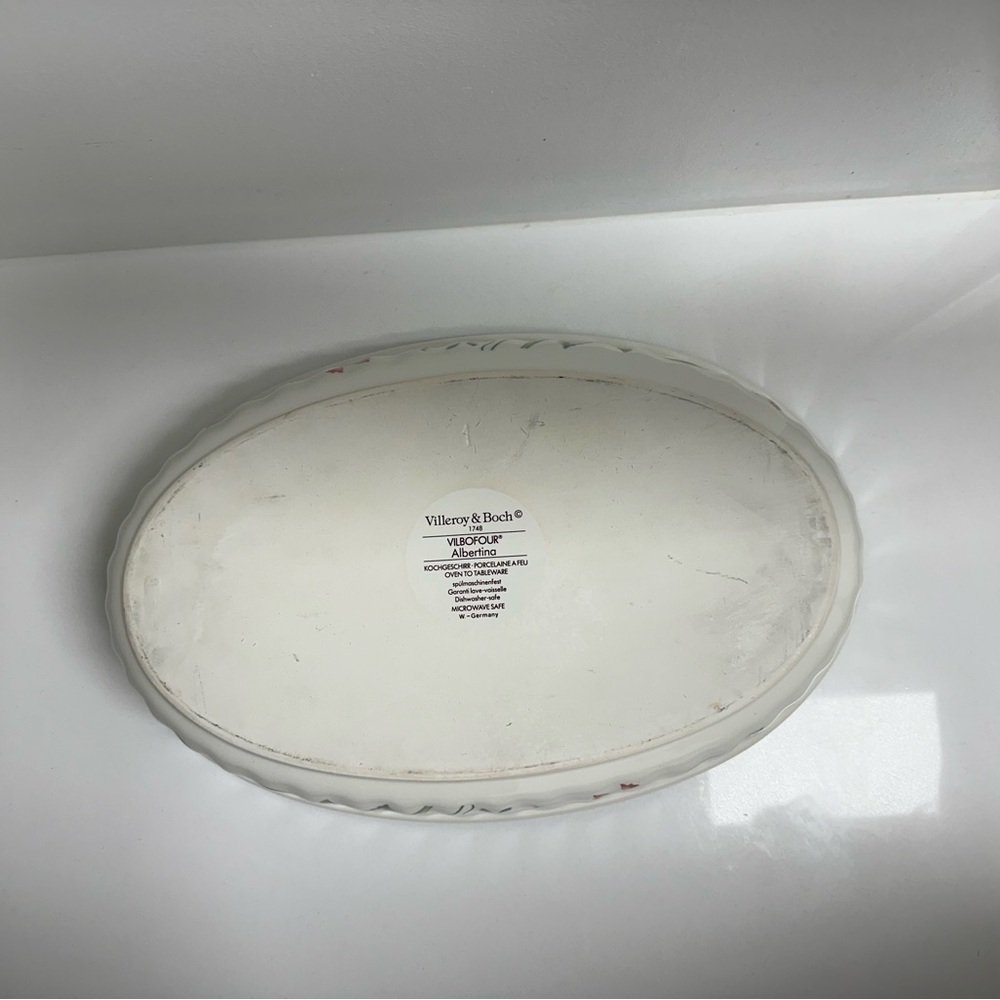 Villeroy & Boch's Vilbofour Albertina Pattern Oven To Tableware Oval Baking Dish - Picture 5 of 7